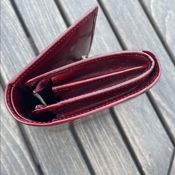 Cartier Burgundy Patent Leather Birthday Edition wallet. Like new - Picture 6 of 12
